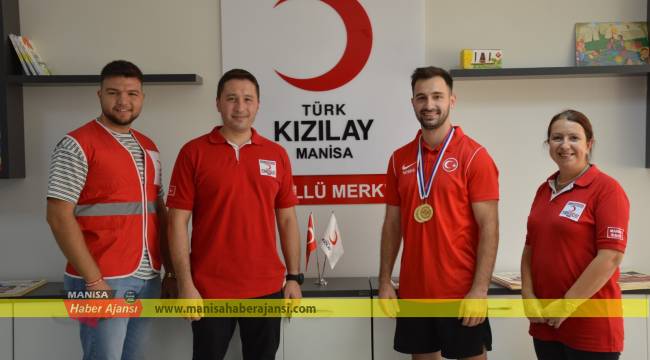 GENÇ KIZILAY İL BAŞKANI GÜL 2 ALTIN MADALYA KAZANDI