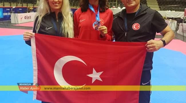 MANİSALI TAEKWONDO ANTRENÖRÜ SÜLEYMAN BAŞAR GURURUMUZ OLDU