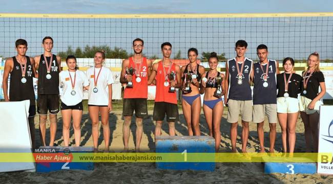 PLAJ VOLEYBOLUNDA TÜRKİYE BALKAN ŞAMPİYONU OLDU