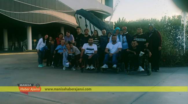 Akhisarlı özel çocuklar Antalya’yı keşfetti
