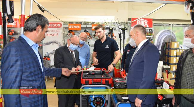 Vali Karadeniz, Tekno Tarım 15. Uluslararası Manisa Tarım ve    Hayvancılık Fuarı’nı Ziyaret Etti