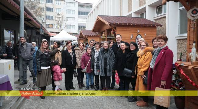 Akhisar’da Kadın ve Sanat Sokağı açıldı