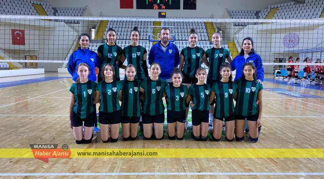 Küçük Kızlarımız 2’de 2 Yaptı
