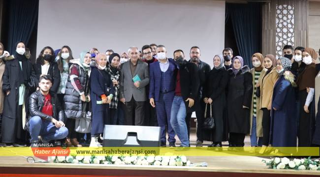 Manisa’da Edebiyat Söyleşi ve Şiir Dinletisi düzenlendi