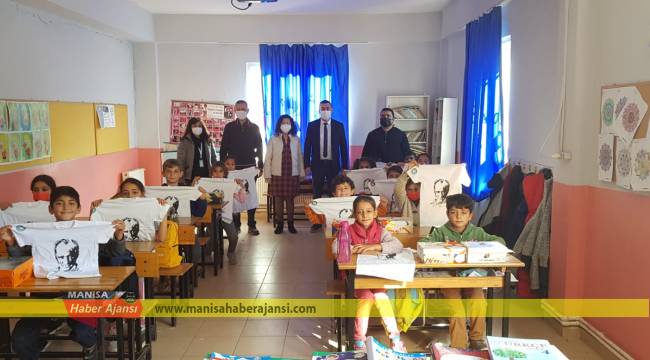 Soma’da Eğitime Destek, Çocukların Yüzünü Güldürdü