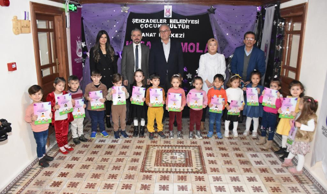 ŞEHZADELERİN MİNİKLERİ KARNE HEYECANI YAŞADI