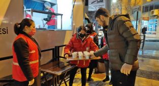 Regaip Kandili'nde Türk Kızılay'dan 2 Bin Kişilik Çorba İkramı