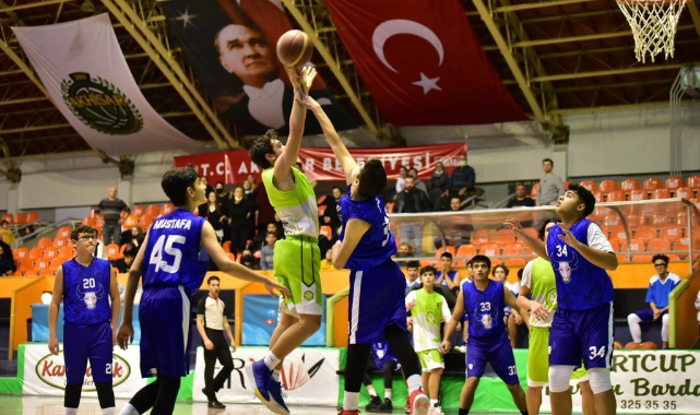 U-16 Basketbol Takımımız Manisa Şampiyonu