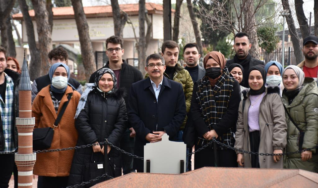 ŞEHZADELER BELEDİYESİ ÜNİVERSİTE GENÇLİĞİYLE GÜÇBİRLİĞİ YAPTI