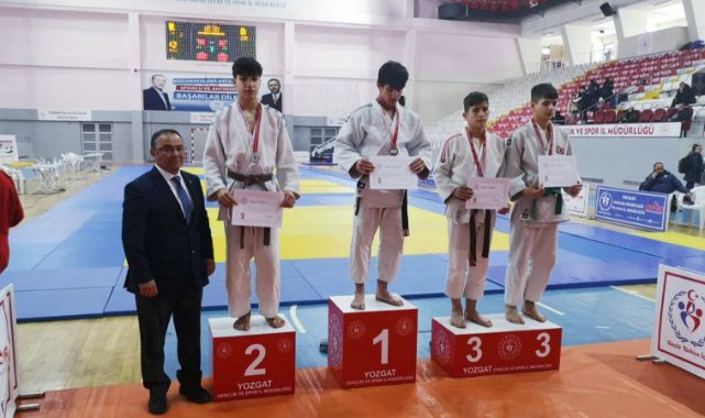 YILDIZ JUDOCULAR YOZGAT'TAN 3 MADALYA İLE DÖNDÜ
