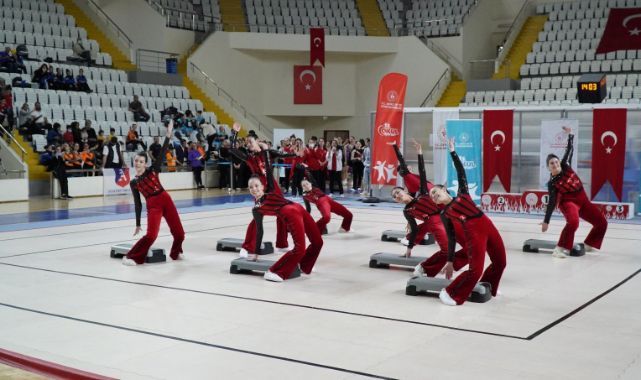 OKUL SPORLARI CİMNASTİK TÜRKİYE ŞAMPİYONASI MANİSA’DA YAPILDI