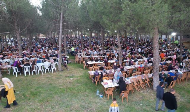 Pandemiden Sonra Binler Bu Sofrada Buluştu