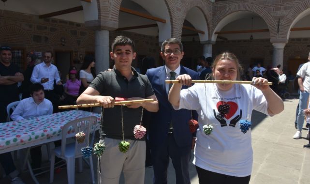 8 ileti dizisinden 2. ŞEHZADELER BELEDİYESİ ENGELLİLERE GÖNÜLLERİNCE BİR GÜN YAŞATTI
