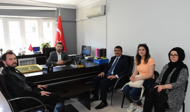 BAŞKAN ÇELİK’TEN ÇİÇEĞİ BURNUNDA BAŞKANLARA TEBRİK ZİYARETİ