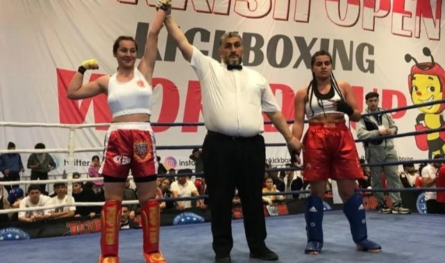 CEMİLE AYKOÇ KİCK BOKSTA DÜNYA ŞAMPİYONU