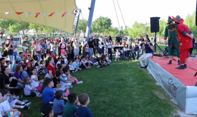 Kent Park'ta Mayıs Eğlencesi