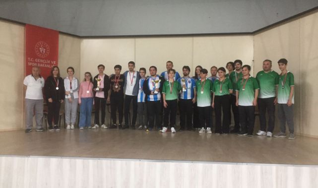 YUNUSEMRE BELEDİYESPOR SATRANÇTA MANİSA ŞAMPİYONU