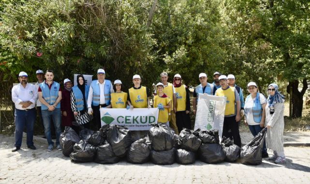 ÇAPAÇARIK’TA ÇÖP TOPLAMA ETKİNLİĞİ