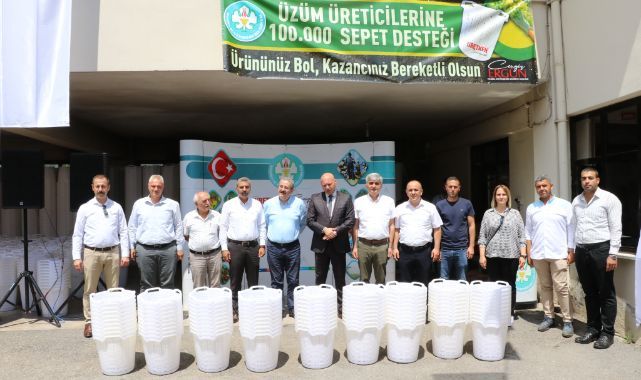 Salihlili Üreticilerin Üzüm Kerteli Büyükşehir"den