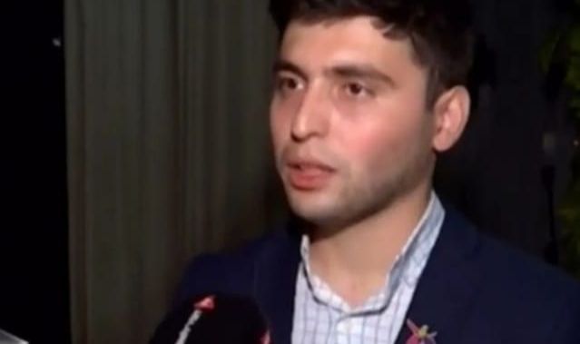 Azerbaycan'dan genç oyun yazarı Elvin Nuri, Atatürk'ün "Ne Mutlu Türküm Diyene!" Sözü üzerinden bir şiir kaleme aldı.