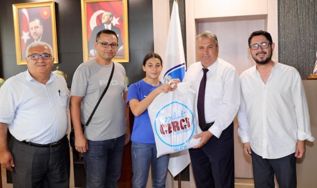 ÇERÇİ'DEN TÜRKİYE ŞAMPİYONU JUDOCUYA ÖDÜL