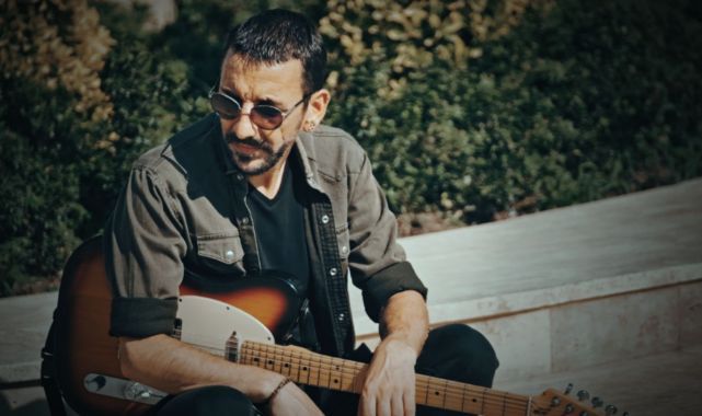 Koridor (Tolga Atkın)'dan, Ahmet Kaya şarkısı...