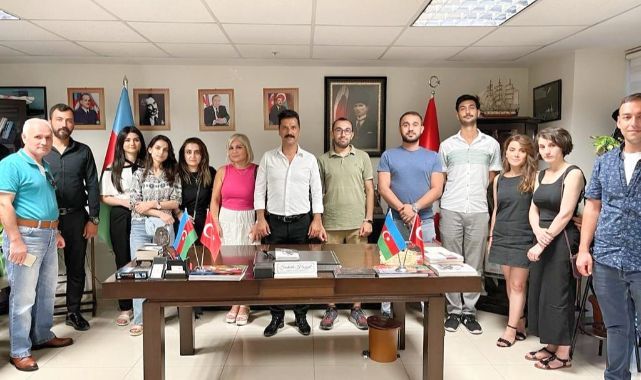 Manisa Azerbaycan kültür ve dayanışma derneği başkanı Şentürk hoşgül ve yönetimi Azerbaycan hekimlerini ağırladı