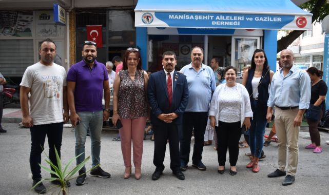 Manisa'da Şehit Aileleri ve Gaziler Derneğinden aşure hayrı