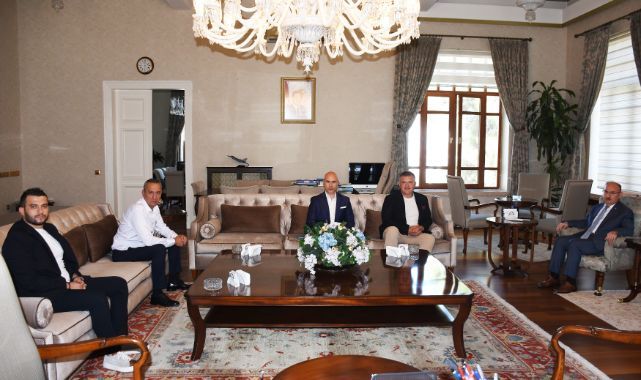 Manisa FK’dan Vali Karadeniz’e ziyaret