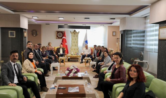 Manisa Hemşehri Kültürleri Dayanışma Derneğinden  Başkan Çerçi'ye ziyaret