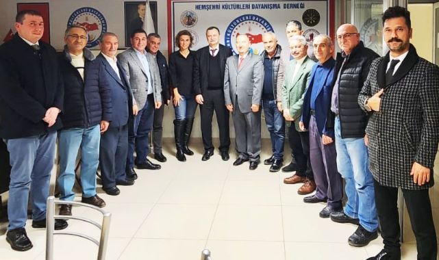 BAŞKAN BALABAN'DAN MANİSA HEMŞEHRİ KÜLTÜRLERİ DAYANIŞMA DERNEĞİNE ZİYARET