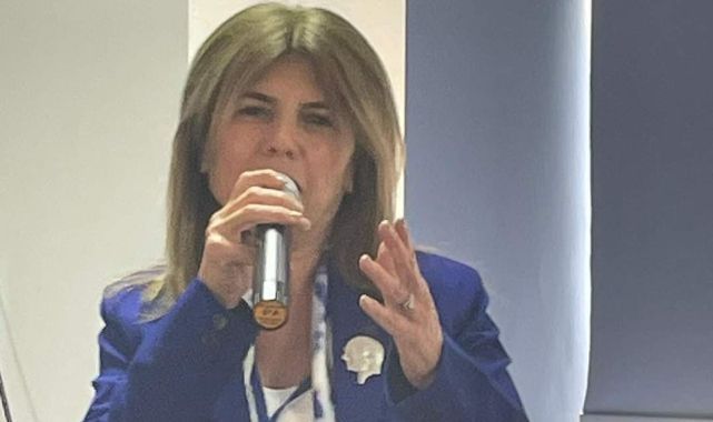 KADINLAR SİYASETTE DE VAROLACAK