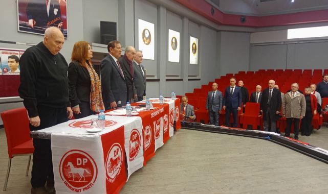 Manisa'da Demokrat Parti Mevcut Başkan İdris Mercek İle Yola Devam Dedi