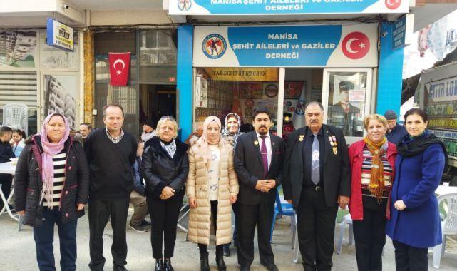 ŞEHİT AİLELERİNDEN DEPREMDE HAYATINI KAYBEDENLER İÇİN 2 BİN KİŞİLİK LOKMA HAYRI