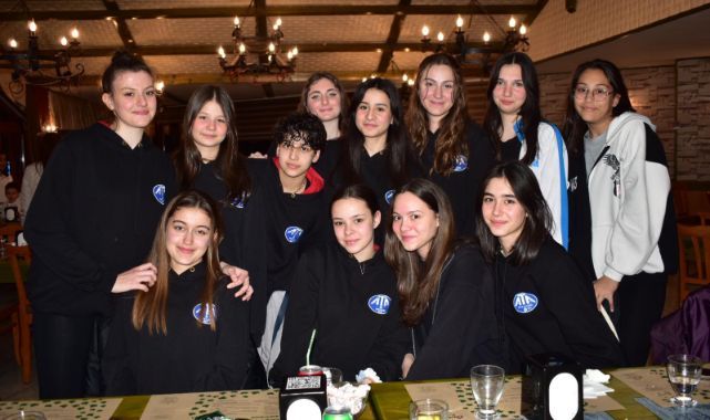 Ataspor Voleybol Takımı iftarda bir araya geldi