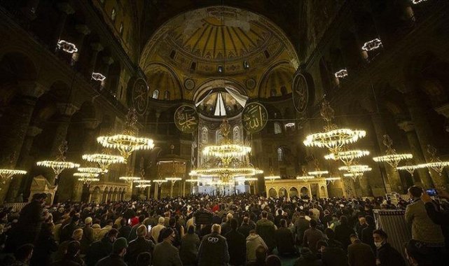 MEVLİD KANDİLİ NAMAZI nasıl kılınır, kaç rekat? Mevlid Kandili namazı ne zaman kılınır? İşte kandil namazı kılınışı