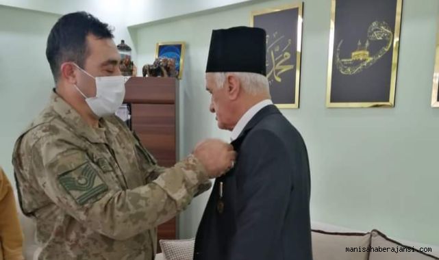 48 Yıl Sonra Madalyasına Kavuştu