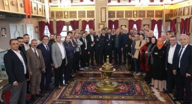 AK Parti Grup Başkanvekili ve Manisa Milletvekili Bahadır Yenişehirlioğlu bir dizi programa katılmak üzere Manisa’ya geldi