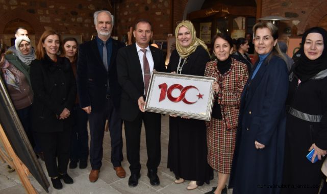 "Cumhuriyetimizin 100.Yıl Anısına Melda Konuk Filografi sergisi"