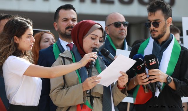 DEÜ ÖĞRENCİLERİNDEN İSRAİL ZULMÜNE KINAMA
