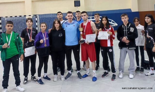 MANİSALI SPORCULAR  12 MADALYA  İLE MANİSA'YA DÖNDÜ