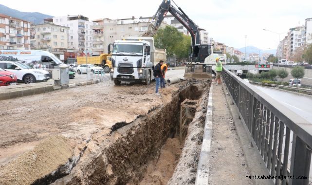 Mimar Sinan Bulvarında Kısmi Kanalizasyon Hattı Çalışması Yapılıyor