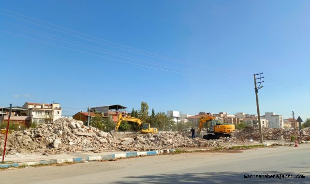 YILLARIN TRAFİK SORUNU ÇÖZÜLÜYOR