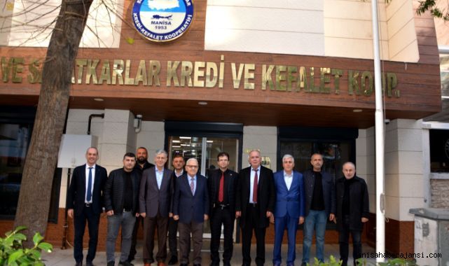 Onaylı'dan çınara ziyaret