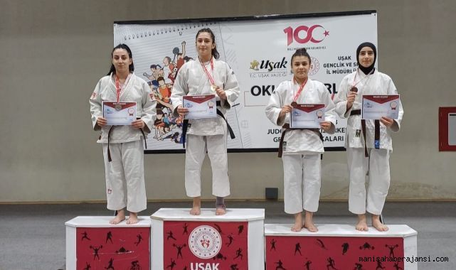YUNUSEMRELİ JUDOCULAR UŞAK'TA MADALYALARI TOPLADI
