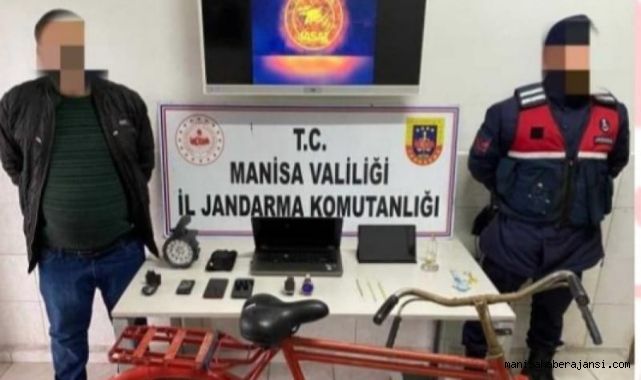Akhisar'da Hırsız Jandarma Tarafından suçüstü Yakalandı