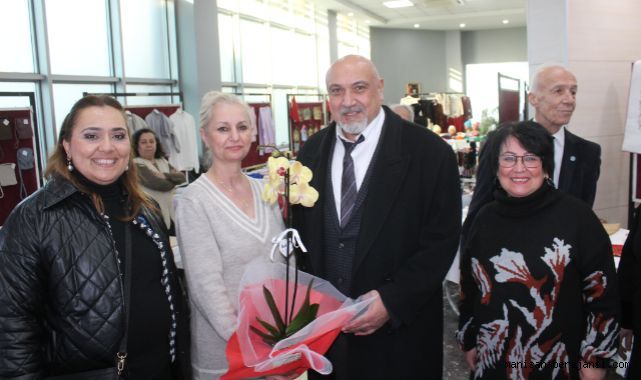 İYİ Parti Manisa Büyükşehir Belediye Başkan Adayı Op. Dr. Gürhan Özcan, Kadın STK'larını Ziyaret Etti