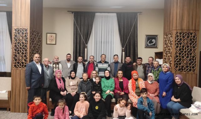 Manisa Çukurovalılar Derneği şehitlerimiz için Kur'an tilaveti düzenledi