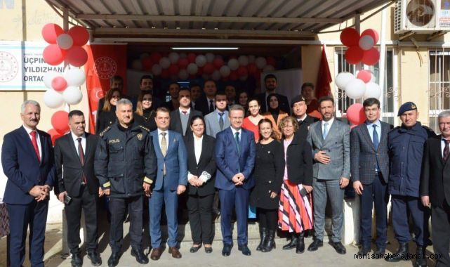 Manisa'da karne heyecanı Üçpınar Yıldız Hanım İlkokulu'nda yaşandı