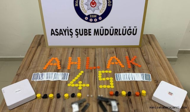 Manisa'da kumar baskını: 23 kişiye ceza, 1 kişi gözaltına alındı